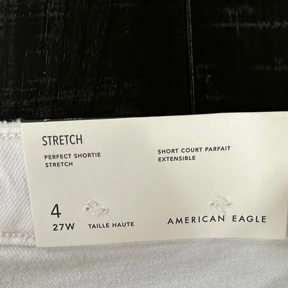 American Eagle Outfitters Women's Crisp White Jean Shorts New with Tags size 4 - Picture 2 of 5